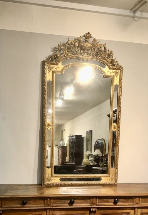 LARGE GILDED MIRROR CIRCA 1880 - ADDITIONAL PHOTO 1