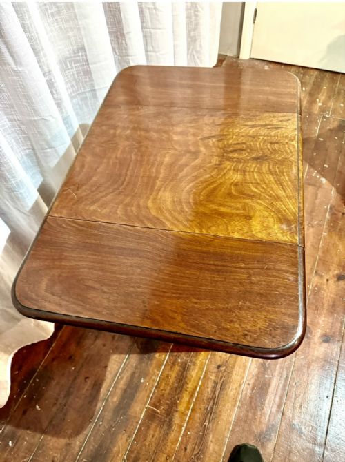 FLUTED MAHOGANY PEMBROKE TABLE WITH 2 DRAWS - ADDITIONAL PHOTO 2