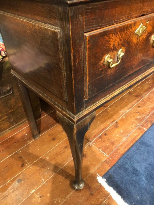 ENGLISH CABRIOLE LEGGED DRESSER EARLY 18THC - ADDITIONAL PHOTO 4