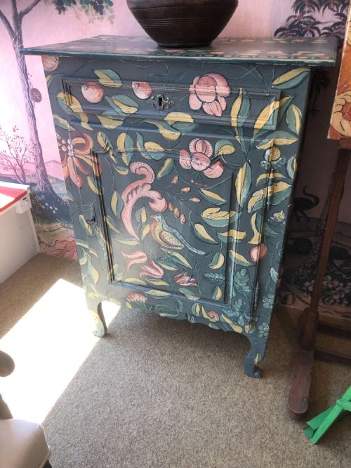 FRENCH 19TH CENTURY SINGLE DOOR CANTERBURY CUPBOARD BY MELISSA WHITE - ADDITIONAL PHOTO 2
