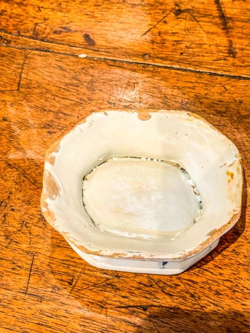 ENGLISH DELFTWARE BLUE WHITE SALT CELLAR C1750 18TH CENTURY HAND PAINTED OCTAGONAL DISH - ADDITIONAL PHOTO 3