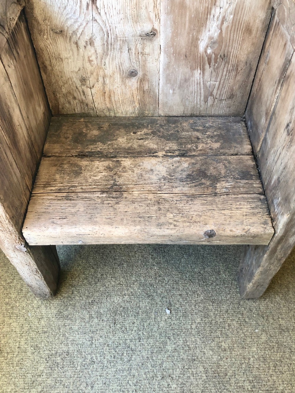 19th century Gothic Throne. View VI
