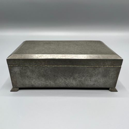 LIBERTY CO ENGLISH PEWTER CIGARETTE BOX TUDRIC 01366 ARTS CRAFTS C 1905 - ADDITIONAL PHOTO 6