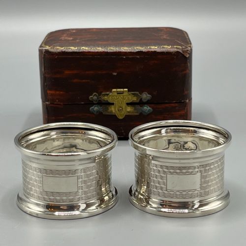 PAIR OF CASED SOLID SILVER NAPKIN RINGS HALLMARKED BIRMINGHAM 1931 - ADDITIONAL PHOTO 6