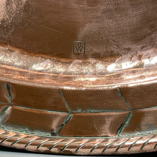 LARGE ROUND ARTS CRAFTS COPPER TRAY CHARGER BY HUGH WALLIS - ADDITIONAL PHOTO 4