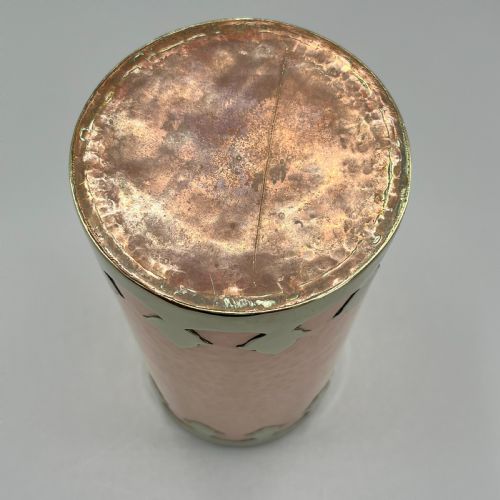 LARGE ARTS CRAFTS COPPER BRASS CYLINDRICAL PLANISHED VASE - ADDITIONAL PHOTO 8
