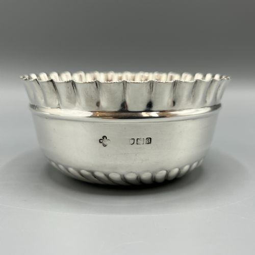 VICTORIAN SOLID STERLING SILVER CREAM JUG SUGAR BOWL SET - ADDITIONAL PHOTO 11