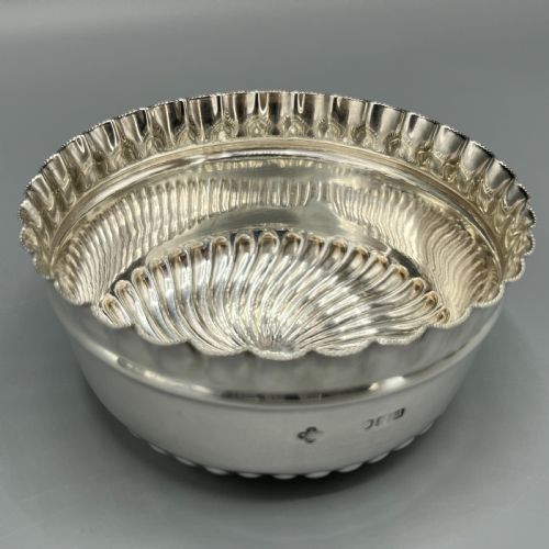 VICTORIAN SOLID STERLING SILVER CREAM JUG SUGAR BOWL SET - ADDITIONAL PHOTO 15