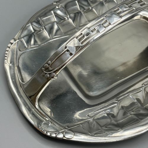 LIBERTY CO TUDRIC ART NOUVEAU PEWTER CAKE BASKET CENTREPIECE 0357 - ADDITIONAL PHOTO 6