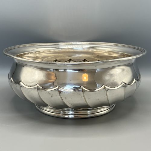 LARGE SILVER PLATED JARDINIERE CENTREPIECE BOWL BY MAPPIN WEBB - ADDITIONAL PHOTO 2