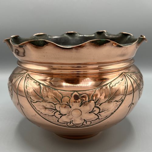 edwardian solid copper jardiniere planter - CATEGORY: ANTIQUE METAL - DATED EDWARDIAN