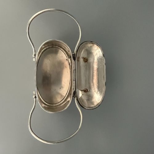 VICTORIAN ENGLISH SILVER PLATED BISCUIT BOX 1879 BY DEYKIN SONS - ADDITIONAL PHOTO 20