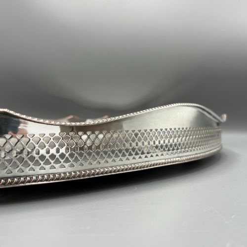 EXTRA LARGE SILVER PLATED GALLERY BUTLER SERVING TRAY - ADDITIONAL PHOTO 8