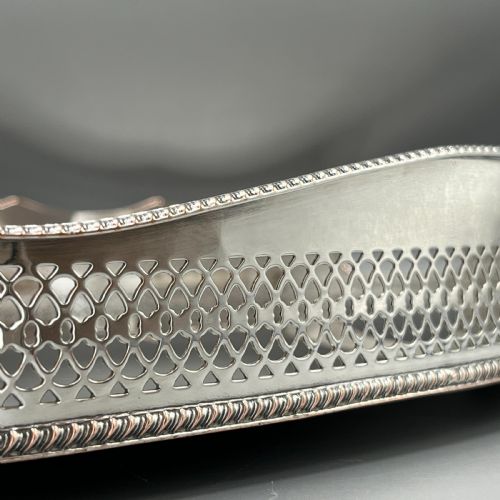 EXTRA LARGE SILVER PLATED GALLERY BUTLER SERVING TRAY - ADDITIONAL PHOTO 9