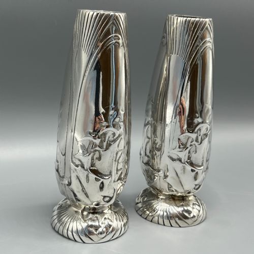 PAIR CHRISTOFLE ART NOUVEAU SILVER PLATED HOLLY VASES - ADDITIONAL PHOTO 3