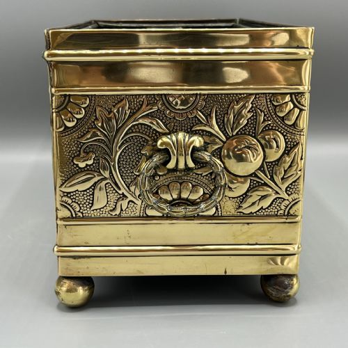 EDWARDIAN BRASS TROUGH PLANTER JARDINIERE - ADDITIONAL PHOTO 4
