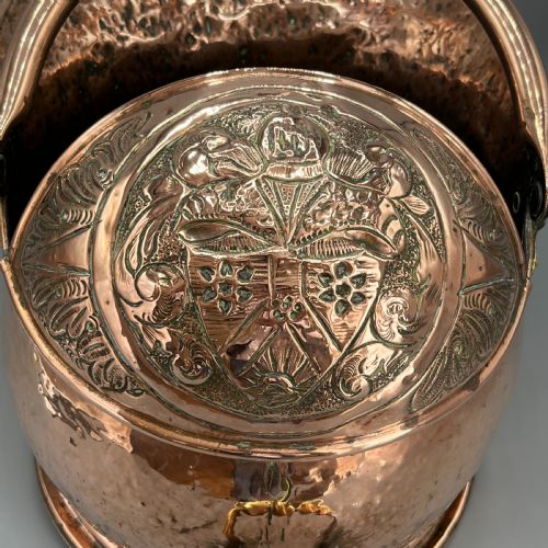 VICTORIAN SOLID COPPER COAL SCUTTLE BUCKET WITH EMBOSSED COAT OF ARMS - ADDITIONAL PHOTO 10