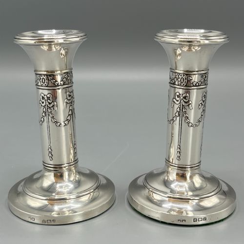 PAIR STERLING SILVER CANDLESTICKS HALLMARKED 1905 WITH RIBBON BOW GARLANDS - ADDITIONAL PHOTO 1