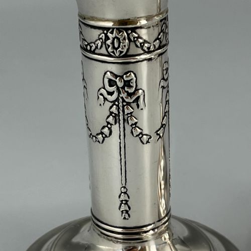 PAIR STERLING SILVER CANDLESTICKS HALLMARKED 1905 WITH RIBBON BOW GARLANDS - ADDITIONAL PHOTO 8