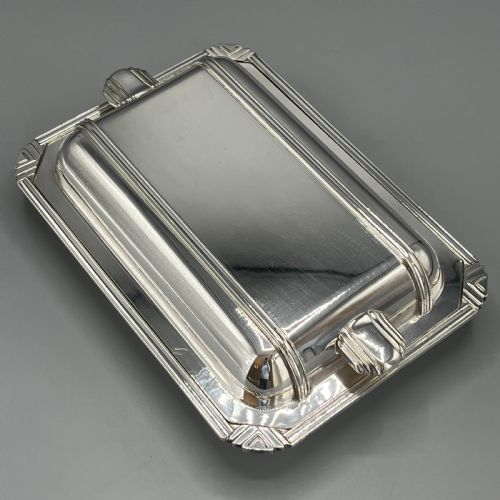 ART DECO SILVER PLATED ENTREE SERVING DISH BY WALKER HALL - ADDITIONAL PHOTO 1