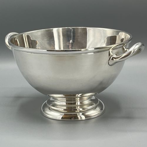ANTIQUE QUALITY SILVER PLATED PEDESTAL BOWL WITH TWIN HANDLES - ADDITIONAL PHOTO 2
