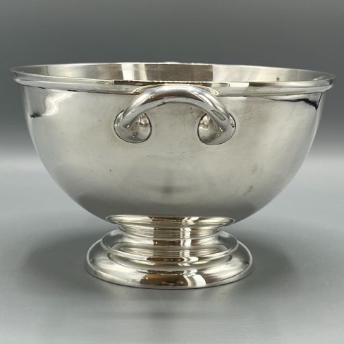 ANTIQUE QUALITY SILVER PLATED PEDESTAL BOWL WITH TWIN HANDLES - ADDITIONAL PHOTO 5