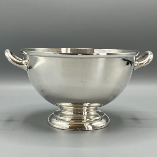 ANTIQUE QUALITY SILVER PLATED PEDESTAL BOWL WITH TWIN HANDLES - ADDITIONAL PHOTO 6