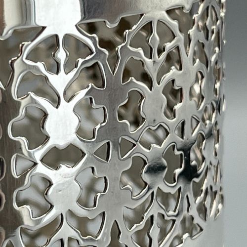 SILVER PLATED PIERCED WINE BOTTLE HOLDER - ADDITIONAL PHOTO 11