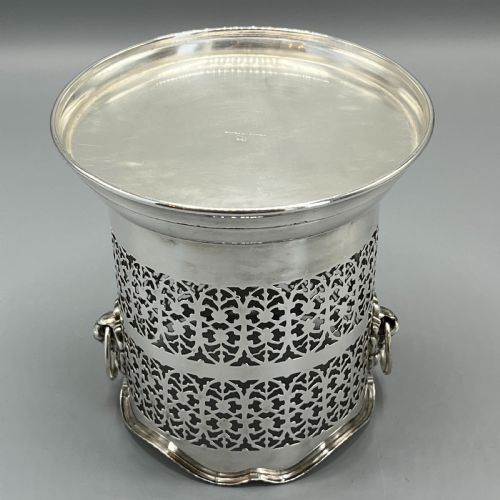 SILVER PLATED PIERCED WINE BOTTLE HOLDER - ADDITIONAL PHOTO 14