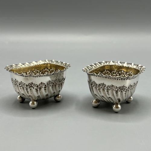 PAIR VICTORIAN STERLING SILVER SALTS HALLMARKED 1897 - ADDITIONAL PHOTO 5