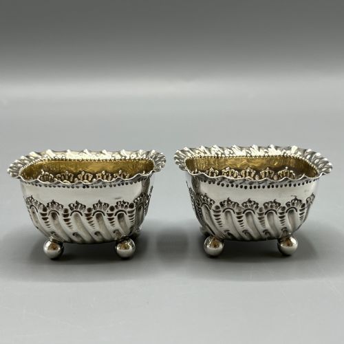 PAIR VICTORIAN STERLING SILVER SALTS HALLMARKED 1897 - ADDITIONAL PHOTO 6