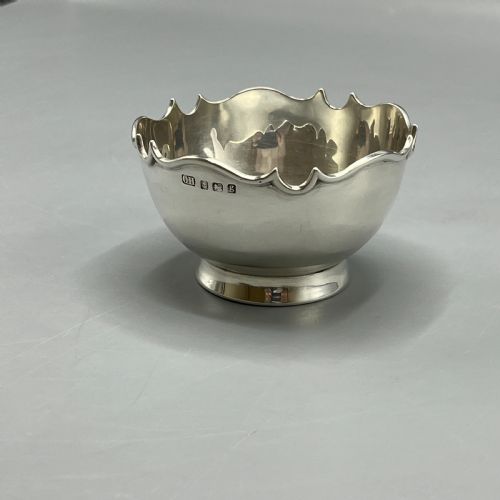 EDWARDIAN STERLING SILVER SUGAR BOWL HALLMARKED 1906 - ADDITIONAL PHOTO 10