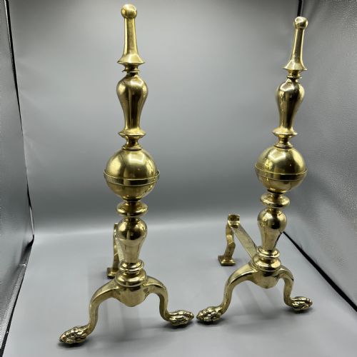 LARGE VICTORIAN BRASS FIRE DOGS WITH LION PAW FEET - ADDITIONAL PHOTO 4