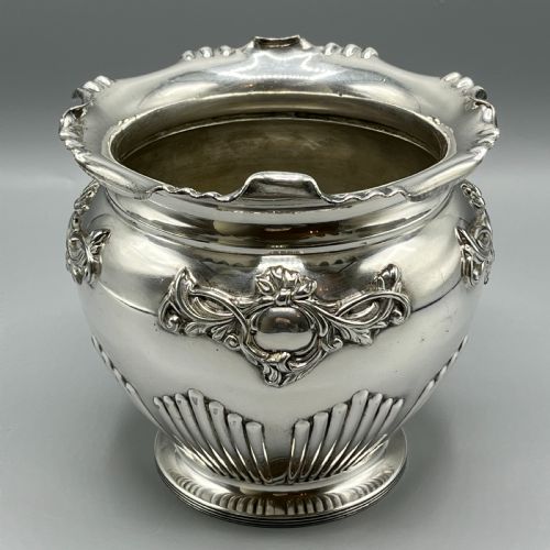 WALKER HALL SILVER PLATED JARDINIERE PLANTER - ADDITIONAL PHOTO 2