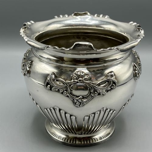 WALKER HALL SILVER PLATED JARDINIERE PLANTER - ADDITIONAL PHOTO 4