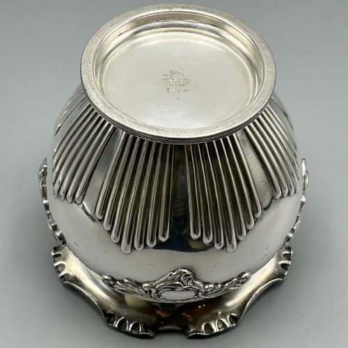 WALKER HALL SILVER PLATED JARDINIERE PLANTER - ADDITIONAL PHOTO 9