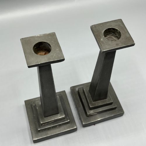PAIR ART DECO ENGLISH PEWTER CANDLESTICKS - ADDITIONAL PHOTO 8