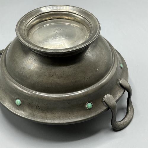 LIBERTY CO PEWTER PORRINGER BOWL OR SUGAR BASIN WITH CABOCHONS TUDRIC 03 - ADDITIONAL PHOTO 13