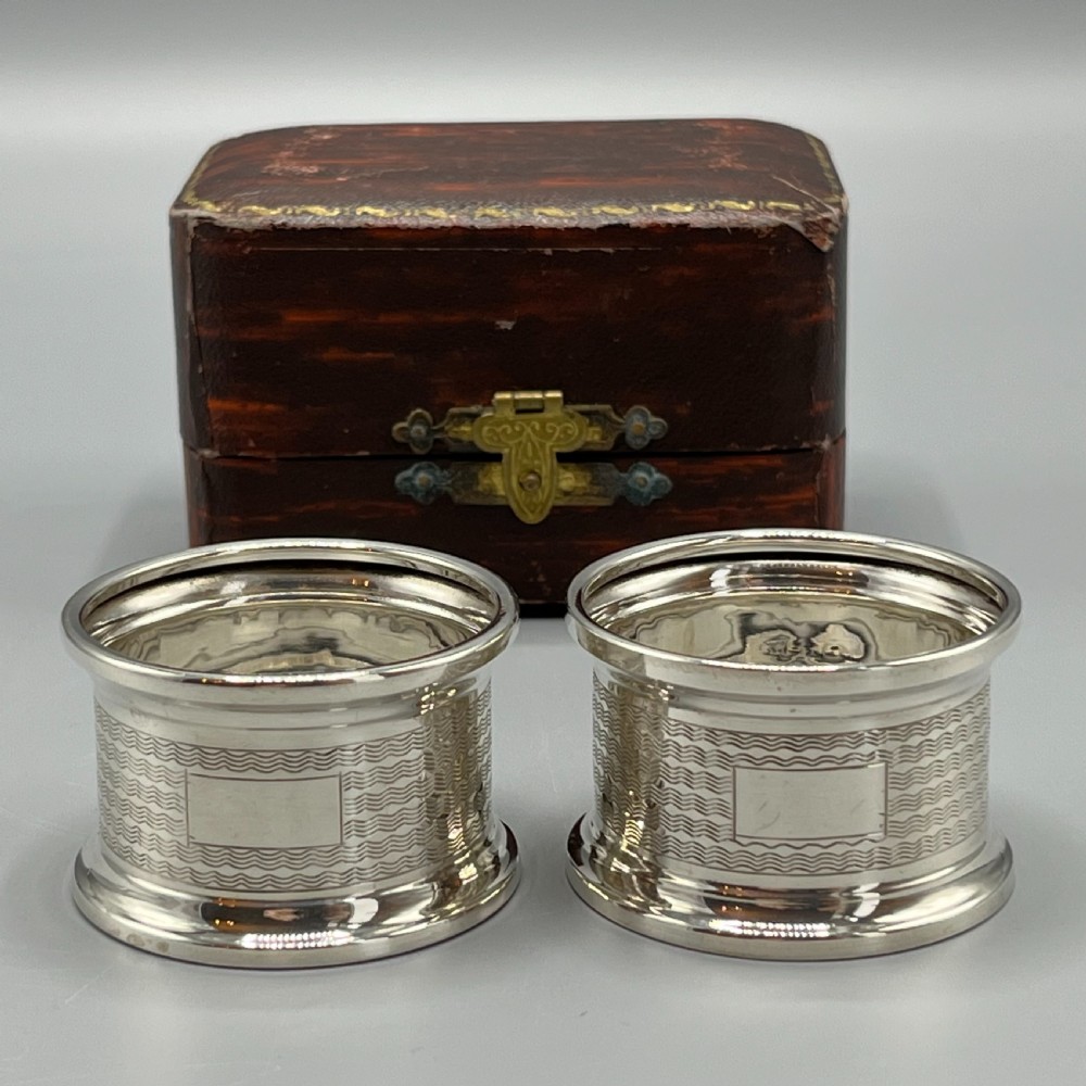 Pair of Cased Solid Silver Napkin Rings Hallmarked Birmingham 1931 View VII