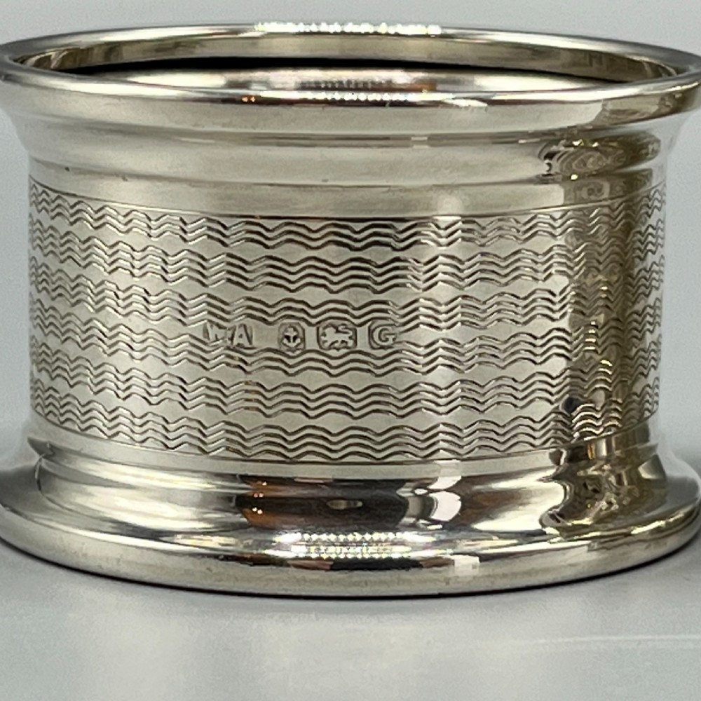Pair of Cased Solid Silver Napkin Rings Hallmarked Birmingham 1931 View X