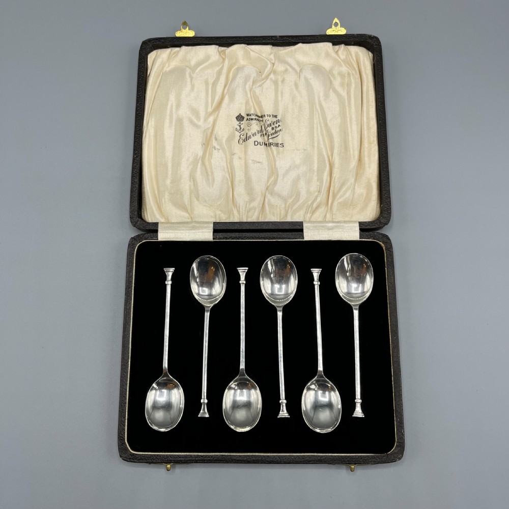 Cased Set of 6 Solid Silver Coffee Spoons Art Deco Hallmarked Birmingham 1932 View II