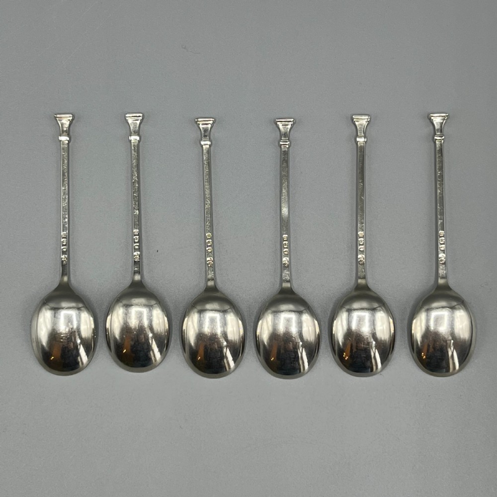 Cased Set of 6 Solid Silver Coffee Spoons Art Deco Hallmarked Birmingham 1932 View VI