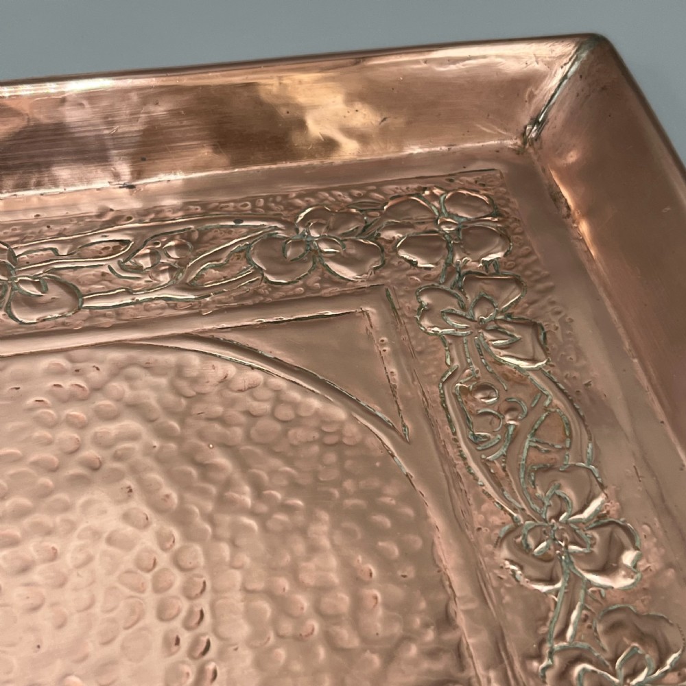 Large Art Nouveau Planished Copper Tray c1900 View XVIII
