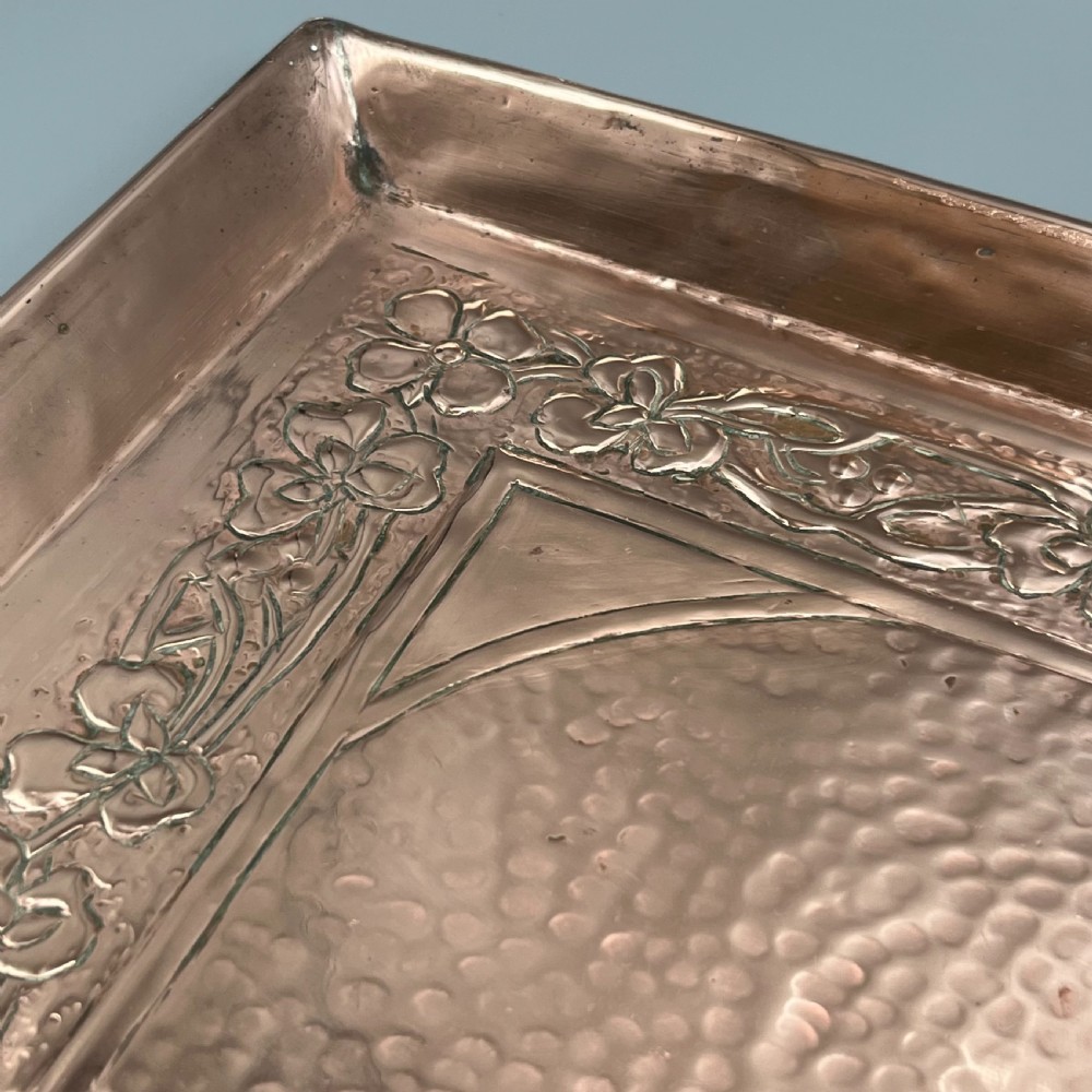Large Art Nouveau Planished Copper Tray c1900 View XIX