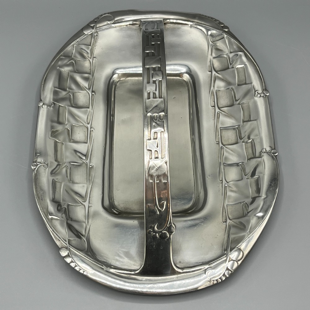 Liberty & Co Tudric Art Nouveau Pewter Cake Basket Centrepiece 0357 View IV