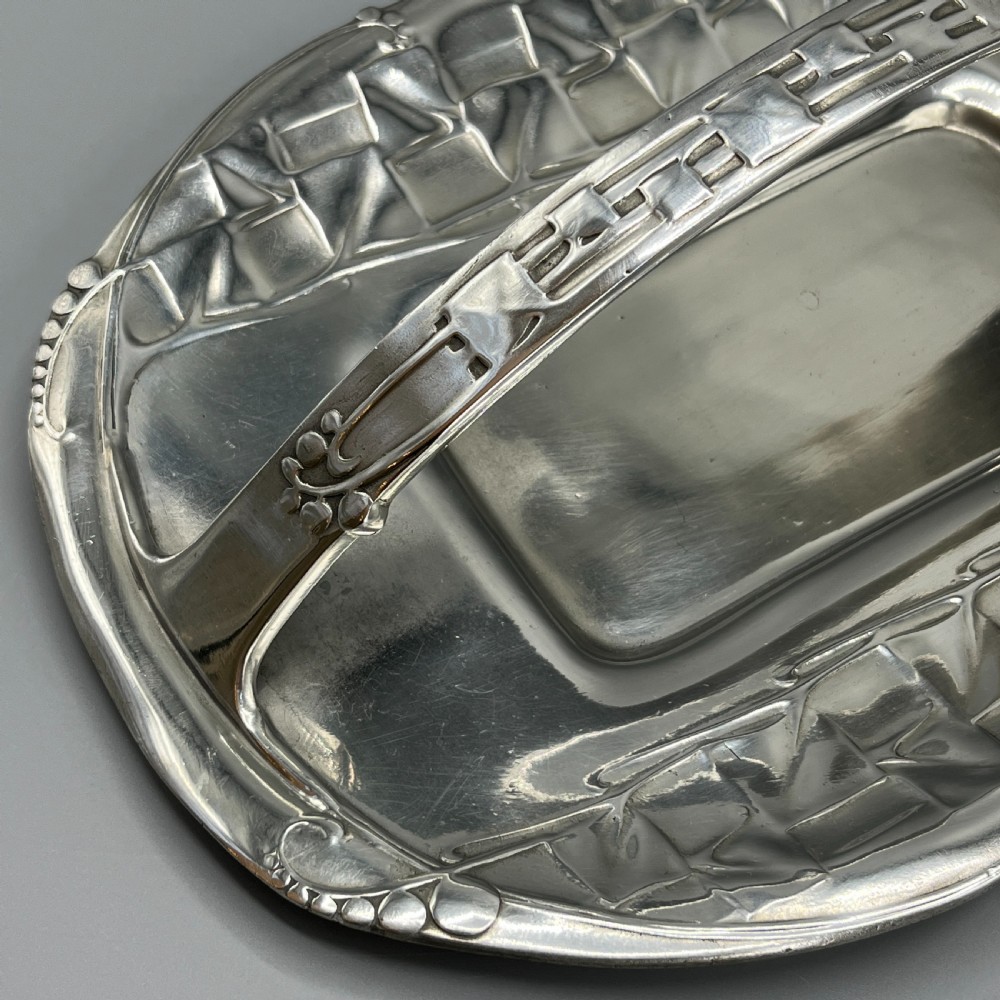 Liberty & Co Tudric Art Nouveau Pewter Cake Basket Centrepiece 0357 View VII