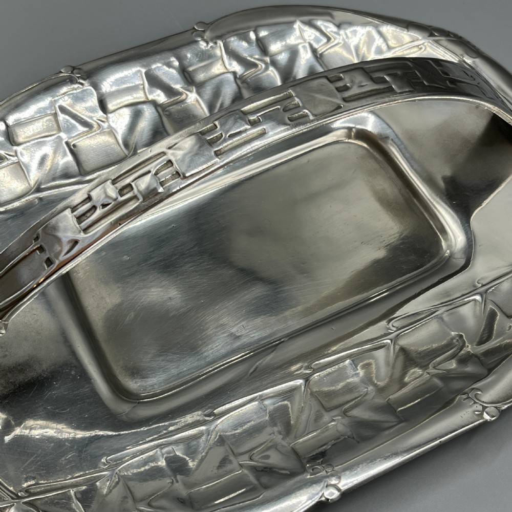 Liberty & Co Tudric Art Nouveau Pewter Cake Basket Centrepiece 0357 View VIII