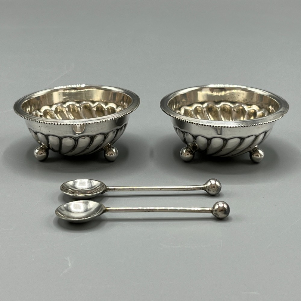 Pair Victorian Solid Sterling Silver Salts & Salt Spoons in Fitted Case View III