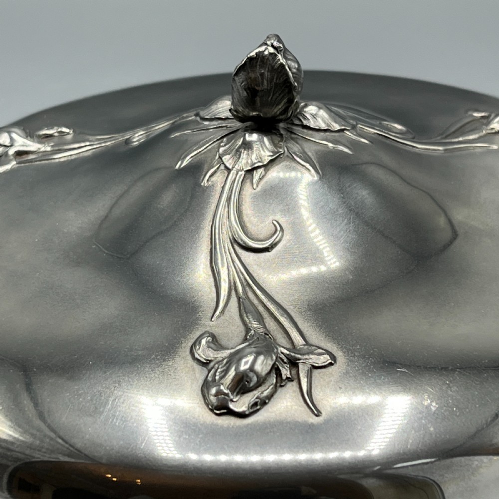 Art Nouveau Silver Plated Entrée Serving Dish Tureen by Reed & Barton View VIII
