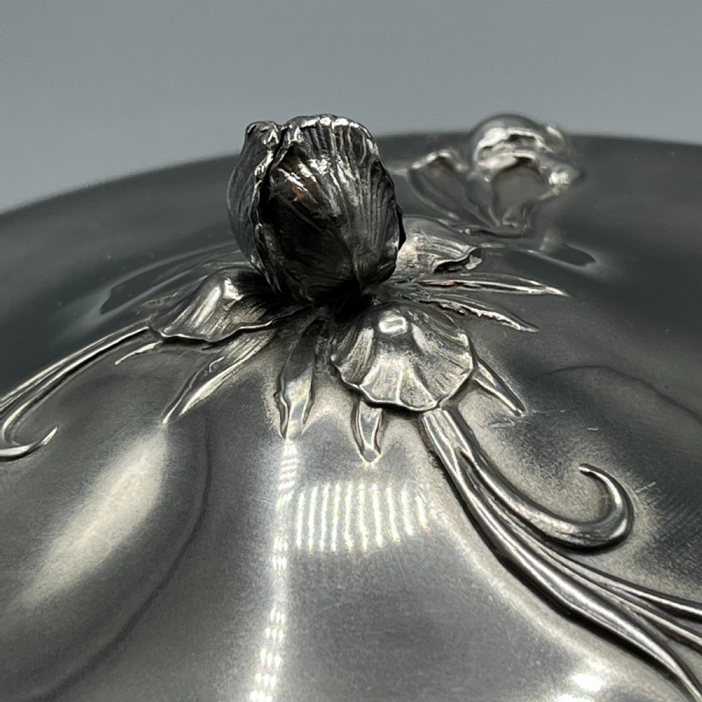 Art Nouveau Silver Plated Entrée Serving Dish Tureen by Reed & Barton View IX